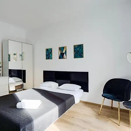 Apartman Charming In The Center *