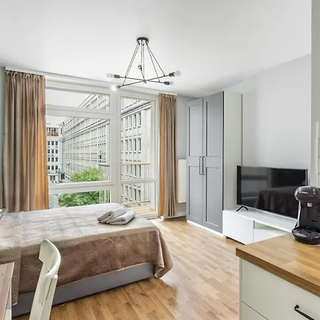 Charming In The Center