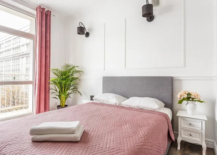 Charming In The Center